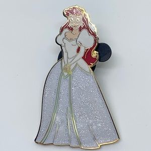 Little Mermaid Bridal Ariel Disney Pin!